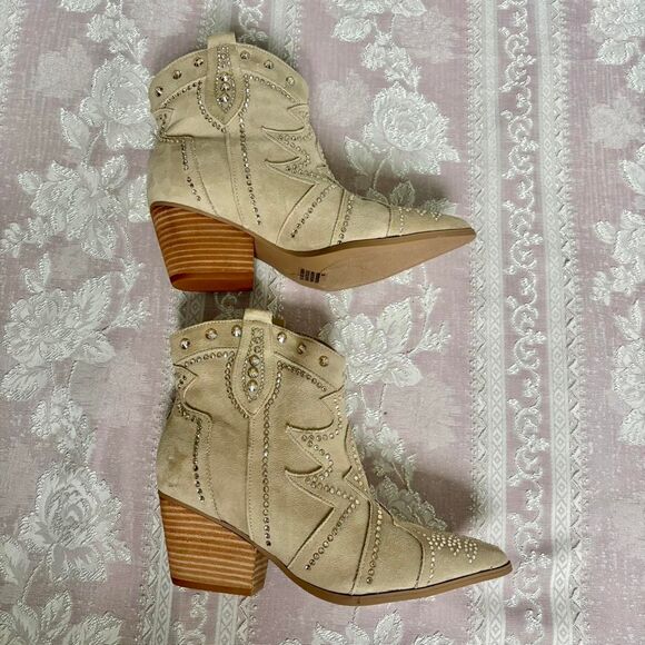 Mia Jossie Women's Tan Cowboy Boots with Rhinestones - Picture 5 of 8